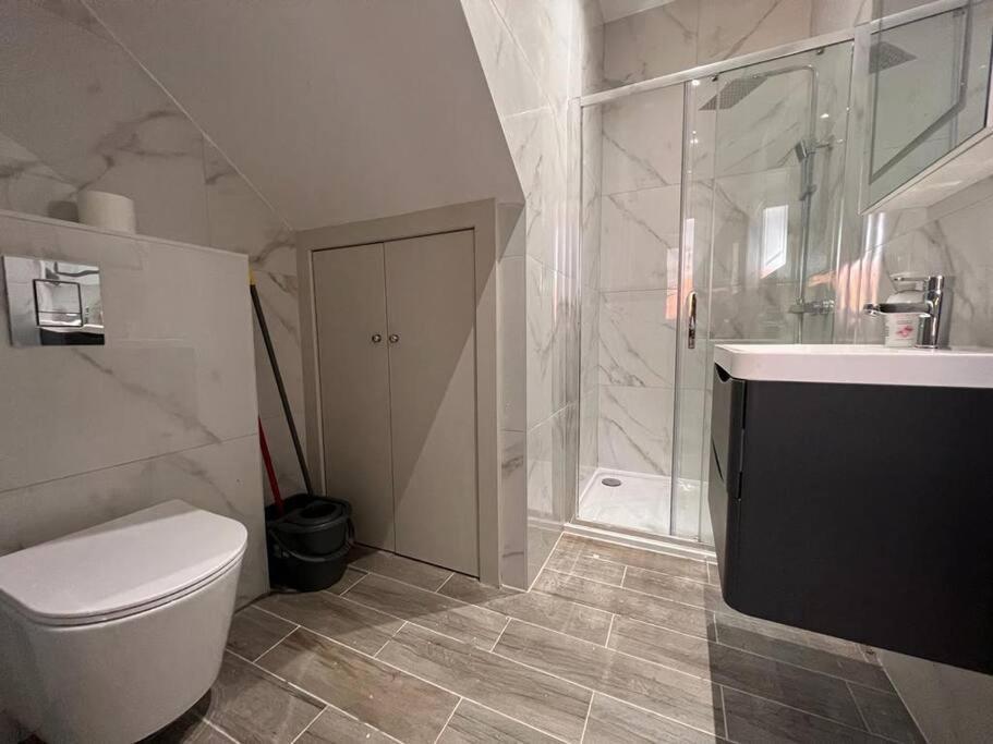 Star London Finchley Road 1-Bed Sanctuary Apartment Ngoại thất bức ảnh